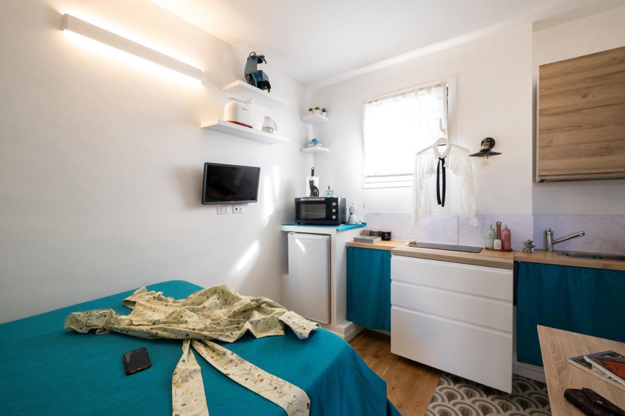 Romantic Tiny House Aventino Appartement *